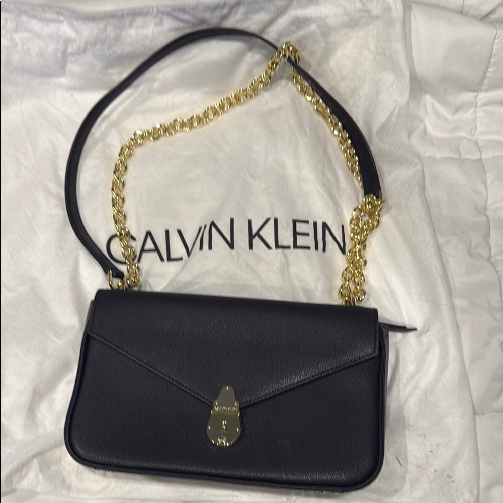 Calvin Klein Black and Gold Shoulder Bag with Chain Strap
